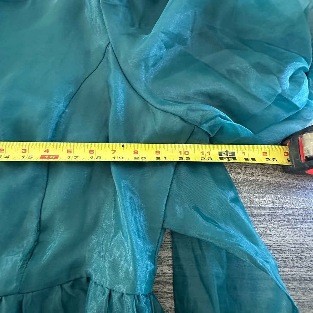 NWT Sugarlips Elegant Green Puff Sleeve Dress - Picture 8 of 8